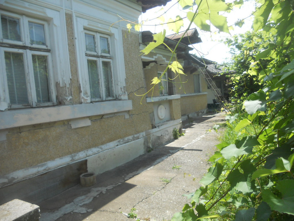 Casa in Trestieni, comuna Ulmi, Jud. Giurgiu, 25 km de Bucuresti