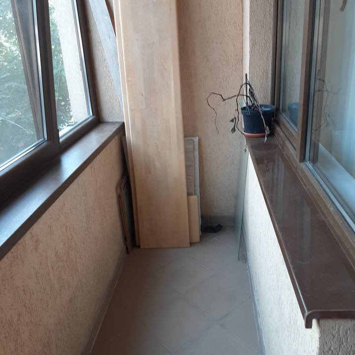 Apartament doua camere(pentru locuinta sau birou )Zona Apusului-Pacii