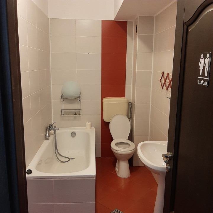 Apartament doua camere( rezidential sau pentru birou )Zona Apusului-Pacii