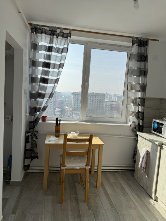 Apartament 3 camere, vedere panoramica - Gara de Nord-Ministerul Transporturilor