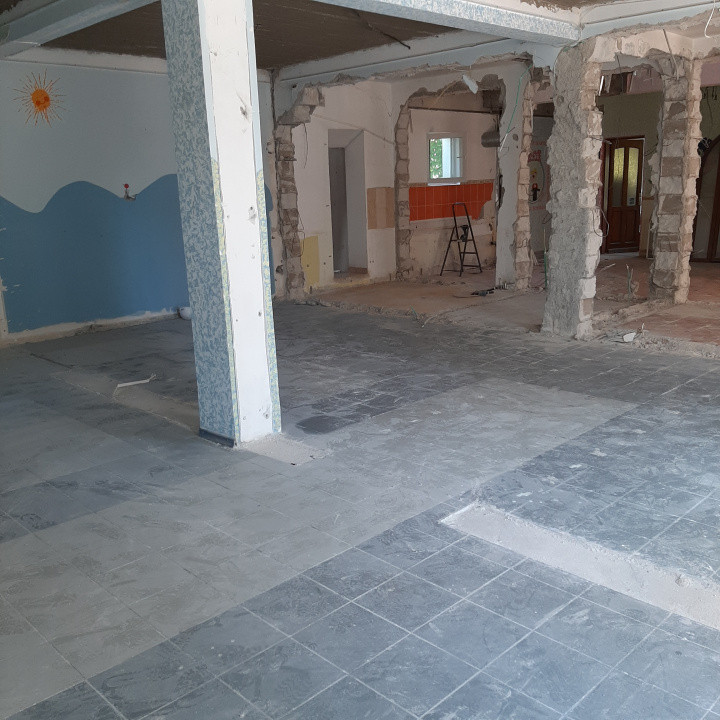 Casa individuala. Gradinita, spatiu firma zona Cartierului Latin, Pr. Ghencea