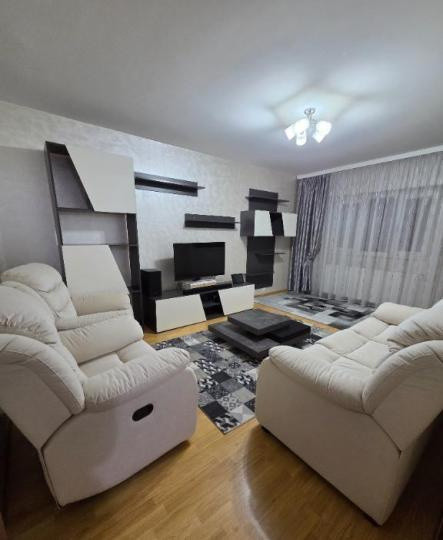 Vanzare 3 Camere Militari