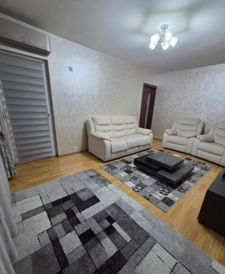 Vanzare 3 Camere Militari