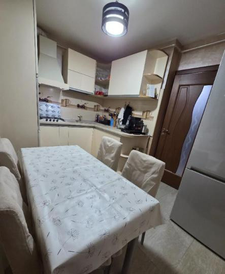 Vanzare 3 Camere Militari