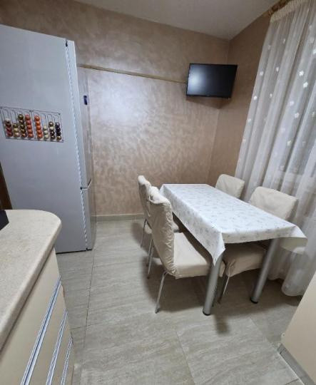 Vanzare 3 Camere Militari
