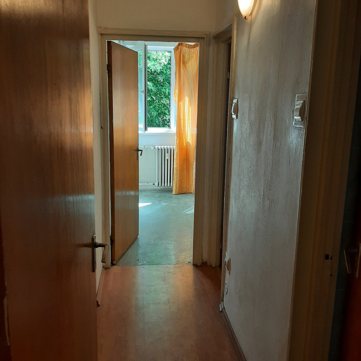 Apartament 4 camere, zona metrou  Romancierilor, Str.Cetatea Histria-Delinesti