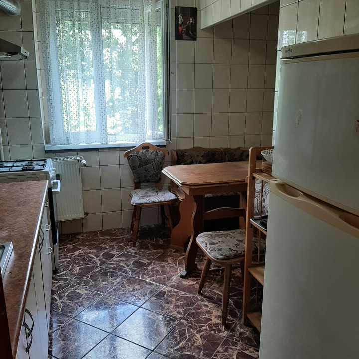 Trei camere in Militari, Str. Cetatea de Balta, aproape de Lacul Morii
