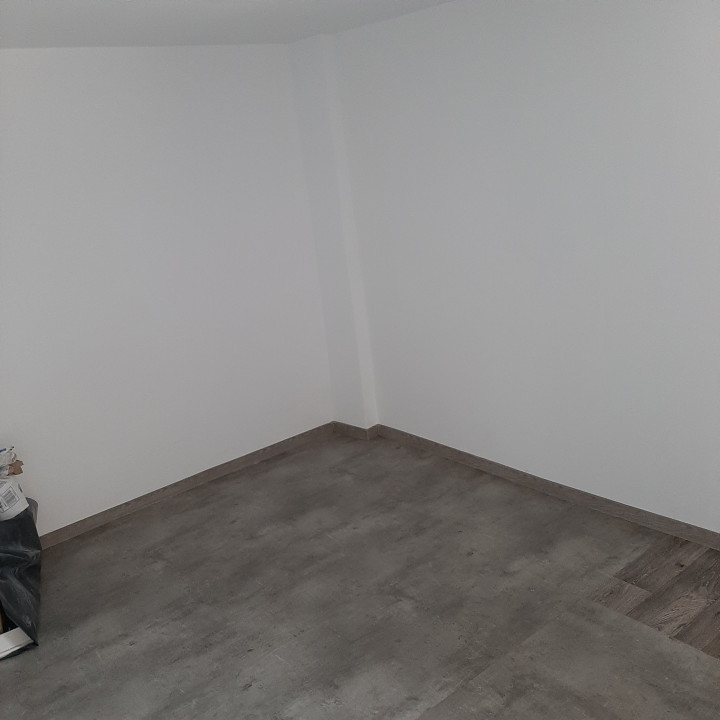 Casa batraneasca, renovara, zona Intersectiei str. Alexandriei cu Antiaeriana