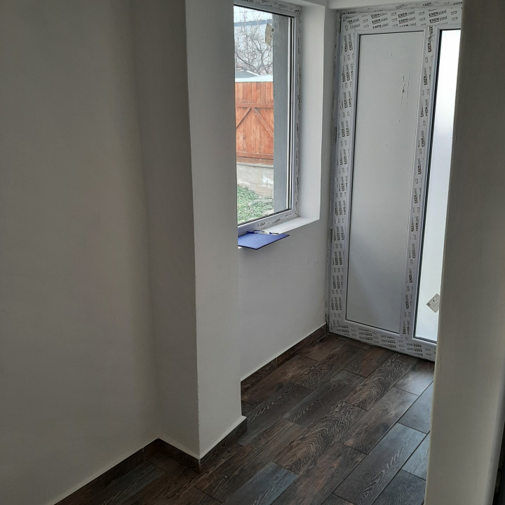 Casa batraneasca, renovara, zona Intersectiei str. Alexandriei cu Antiaeriana