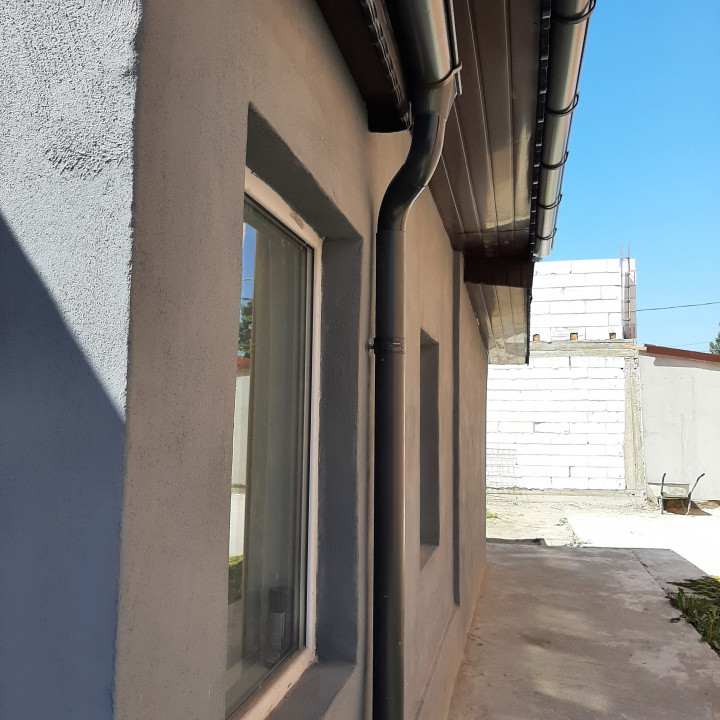 Casa batraneasca, renovara, zona Intersectiei str. Alexandriei cu Antiaeriana