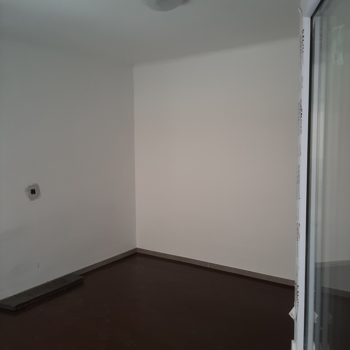 Casa batraneasca, renovara, zona Intersectiei str. Alexandriei cu Antiaeriana