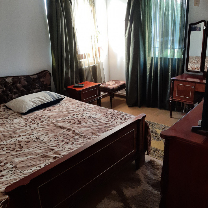 Vila individuala in Duplex, Bragadiru, zona parcului str. Martisor-Ghidigeni.