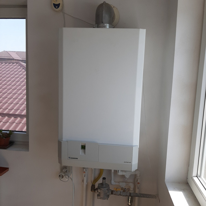 Casa individuala, in Domnesti, central, cu 600 mp tern