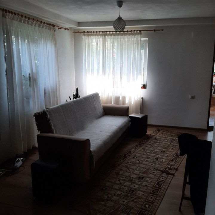 Casa individuala, in Domnesti, central, cu 600 mp tern