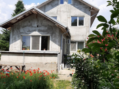 Casa individuala, in Domnesti, central, cu 600 mp tern