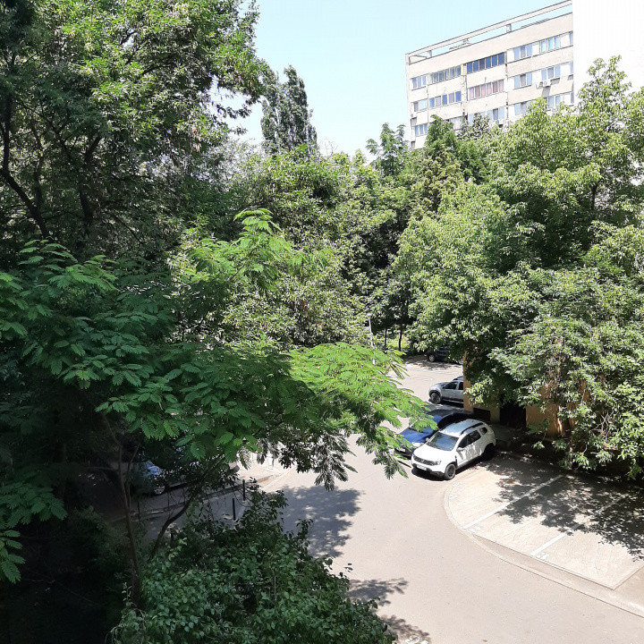 Doua camere, Militari, zona intersectia Iuliu Maniu cu Apusului