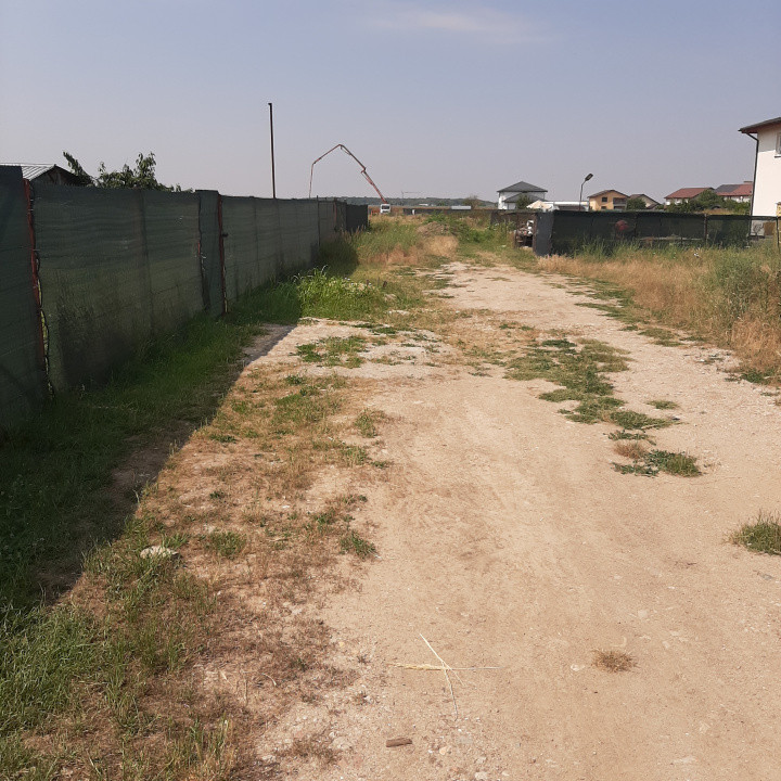 Teren 585 mp, intravilan, in Domnesti catre Teghes, din str. Curtea Domneasca