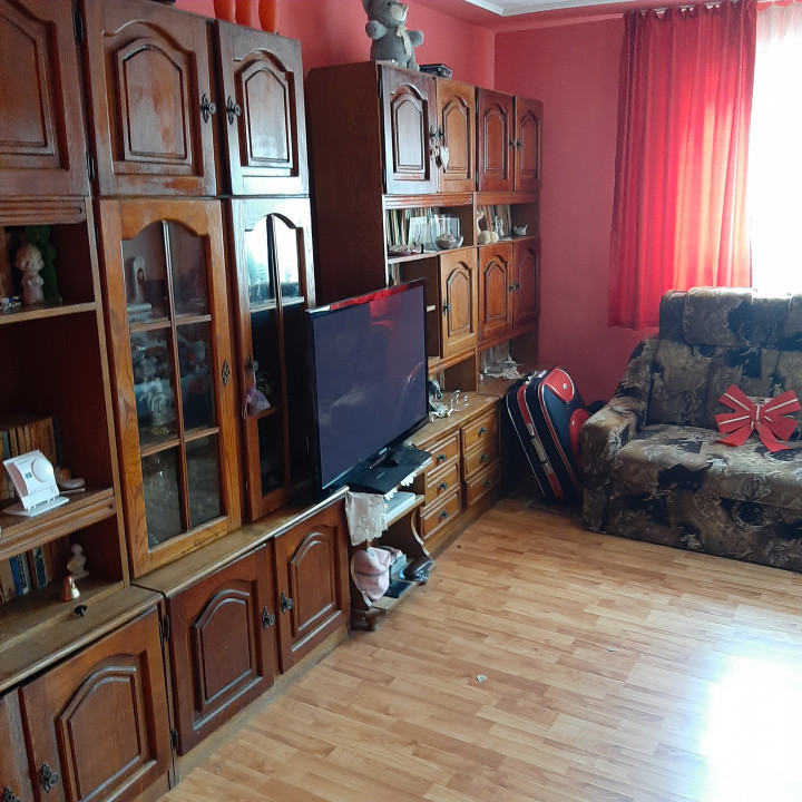 Casa individuala, la calcan fara curte. Zona Margeanului - Antiaeriana