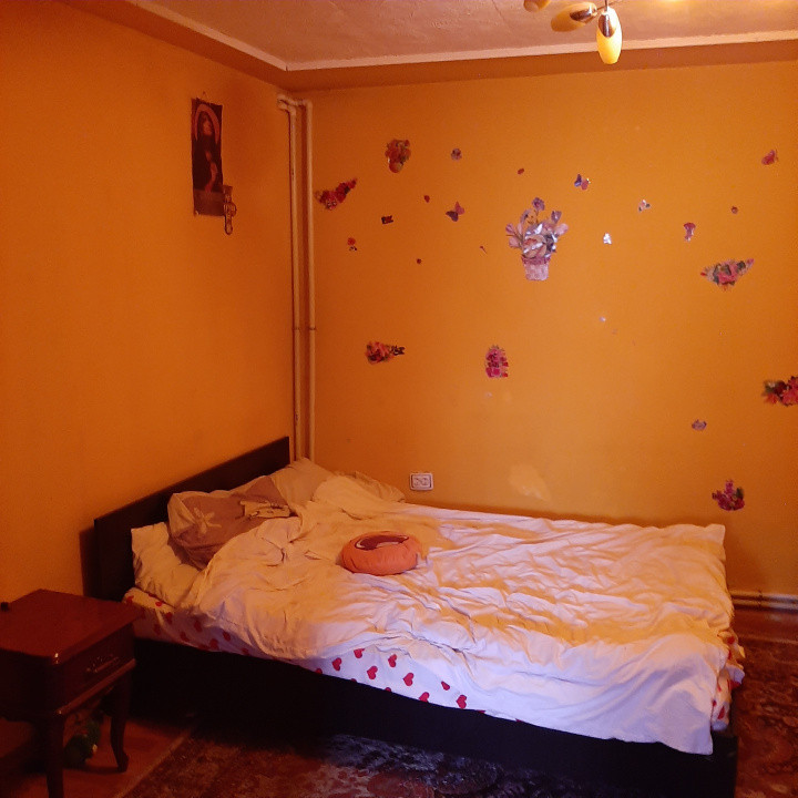 Casa individuala, la calcan fara curte. Zona Margeanului - Antiaeriana