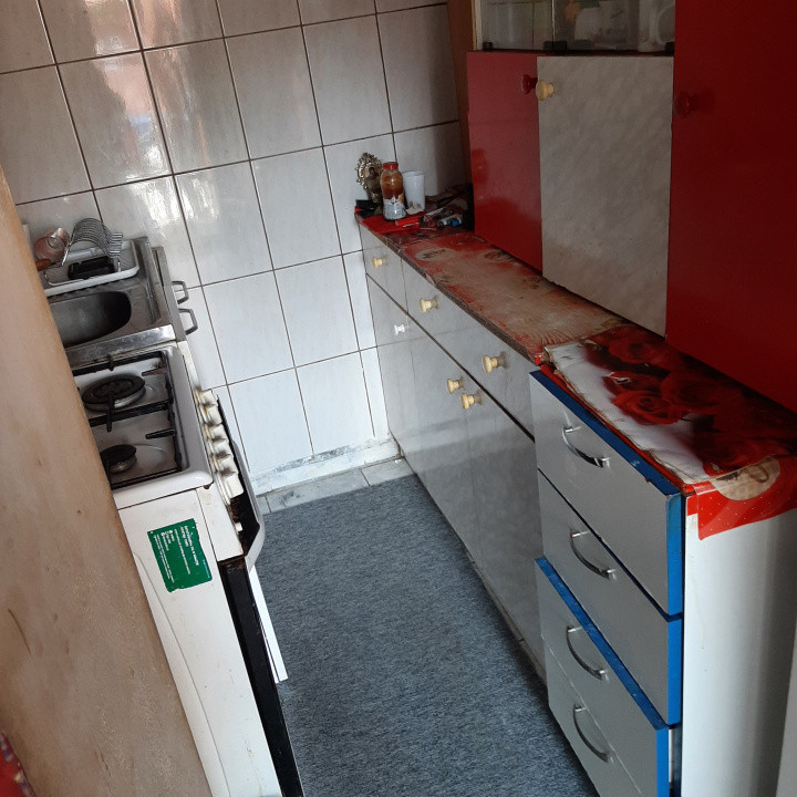 Casa individuala, la calcan fara curte. Zona Margeanului - Antiaeriana