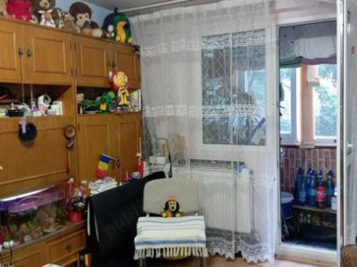 Vanzare 2 Camere Militari