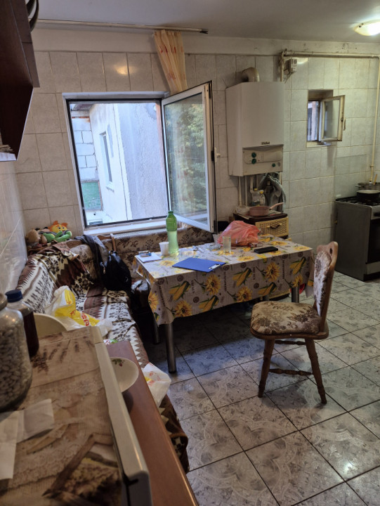 Apartament trei camere, cartierul Militari, Zona Restaurantului Cocosu'Rosu