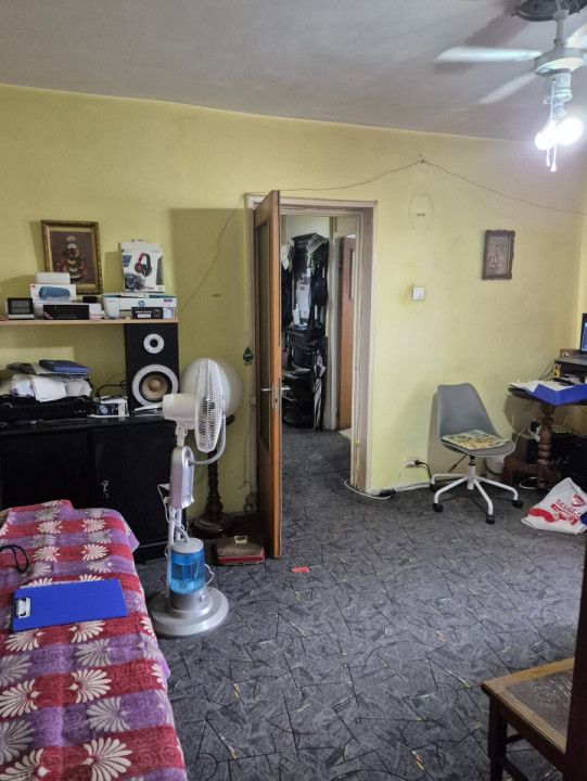 Apartament trei camere, cartierul Militari, zona Gorjului, str Mohorului