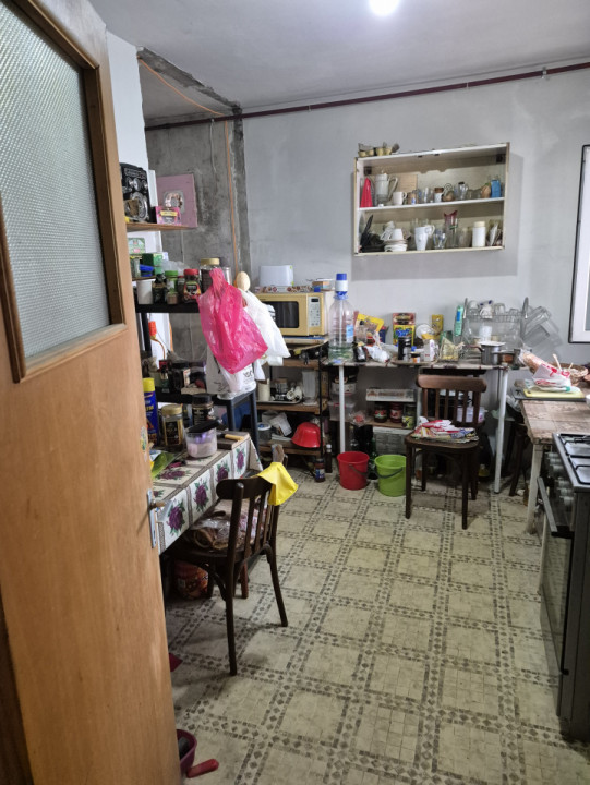 Apartament trei camere, cartierul Militari, zona Gorjului, str Mohorului