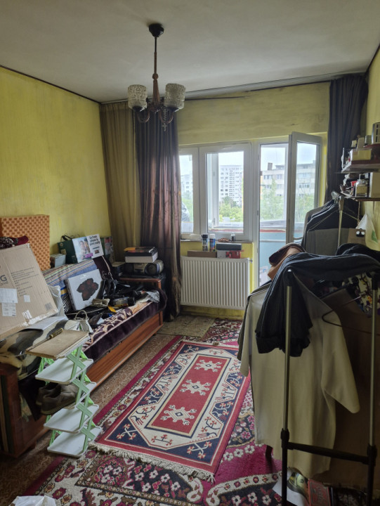 Apartament trei camere, cartierul Militari, zona Gorjului, str Mohorului