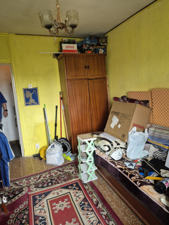 Apartament trei camere, cartierul Militari, zona Gorjului, str Mohorului