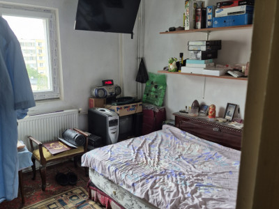 Apartament trei camere, cartierul Militari, zona Gorjului, str Mohorului