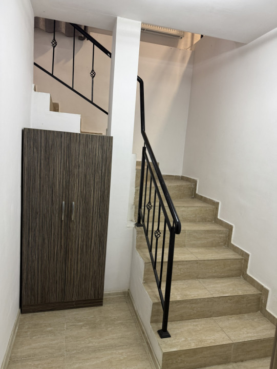 Apartament 3 camere tip duplex, Prelungirea Ghencea–Valea Larga, loc parcare