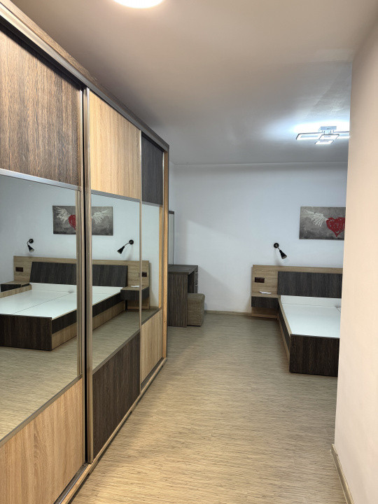 Apartament 3 camere tip duplex, Prelungirea Ghencea–Valea Larga, loc parcare