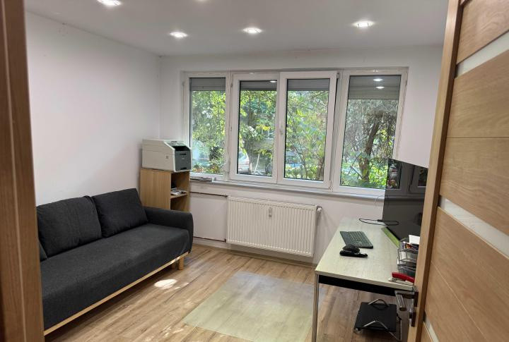Vanzare 2 Camere Militari