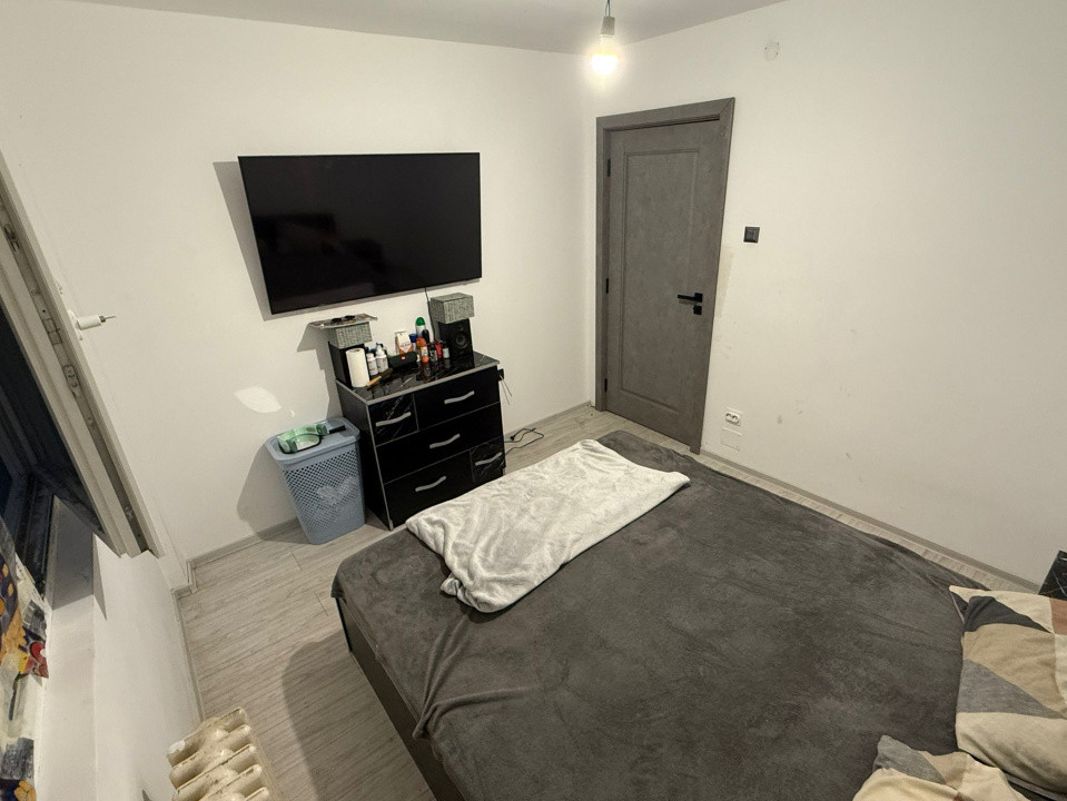 Doua camere, Bucuresti, cartier Drumul Taberei, str. Valea Argesului