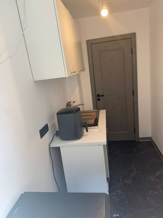 Doua camere, Bucuresti, cartier Drumul Taberei, str. Valea Argesului