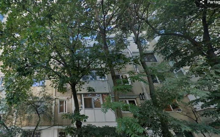 Vanzare 2 Camere Militari