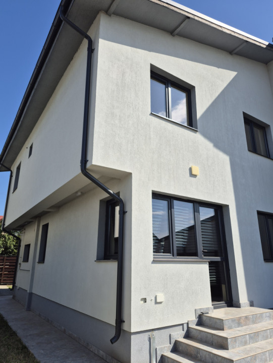 Vila individuala in Duplex, Domnesti, zona Str. Foisorului-Fortului-Craitei