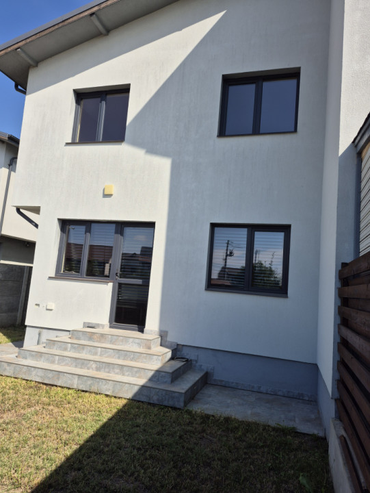 Vila individuala in Duplex, Domnesti, zona Str. Foisorului-Fortului-Craitei