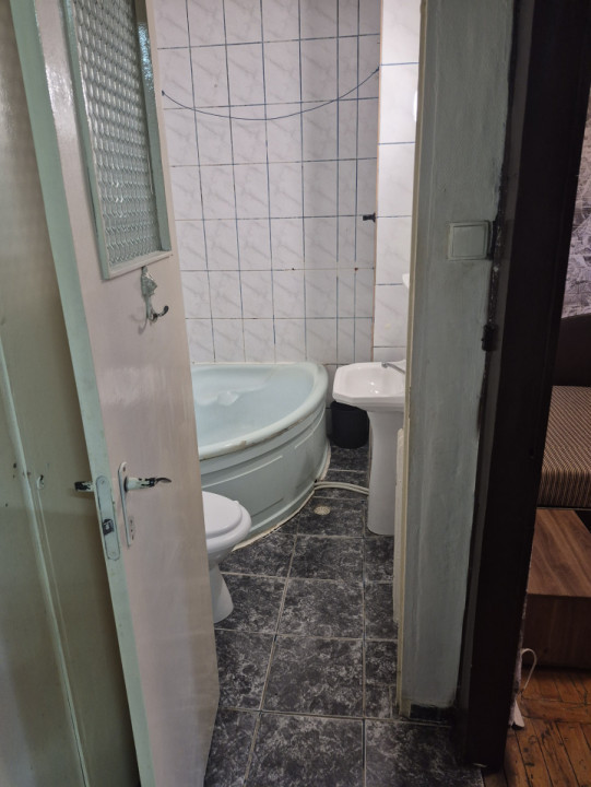 Doua camere Militari, zona Valea Lunga