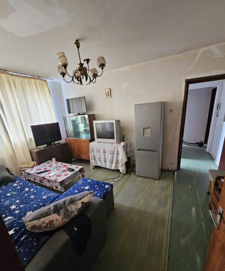 Vanzare 3 Camere Militari