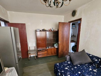 Vanzare 3 Camere Militari