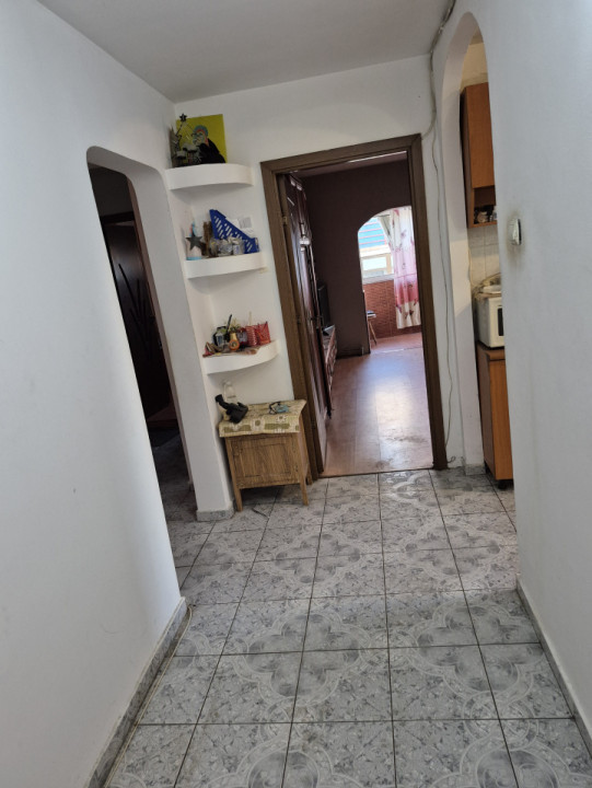 Trei camere, spatios, cartierul Militari, Zona Restaurantului Cocosu'Rosu